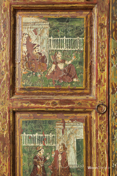 Set/2 oude nachtkastjes | India