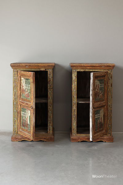 Set/2 oude nachtkastjes | India