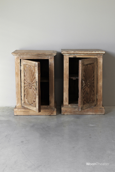 Set/2 oude nachtkastjes