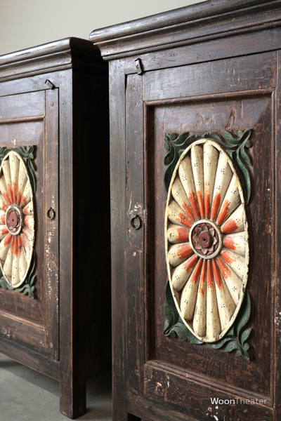 Set/2 oude nachtkastjes