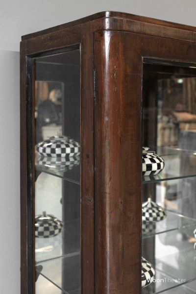 Origineel oud vitrinekastje 