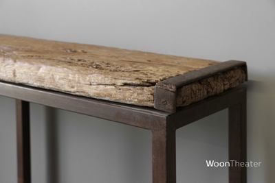 Oude rustieke wandtafel