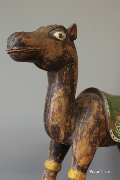 Vintage houten beeld | kameel