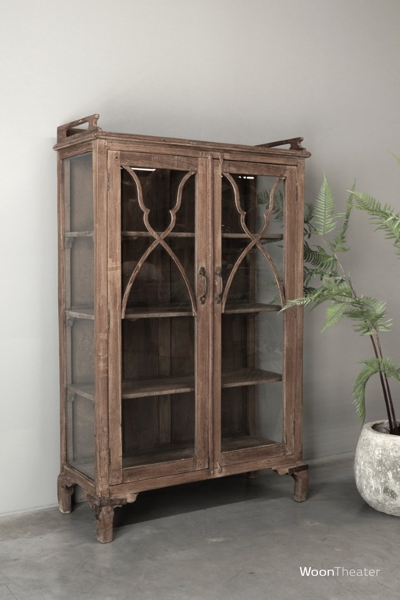 Origineel oude vitrinekast 