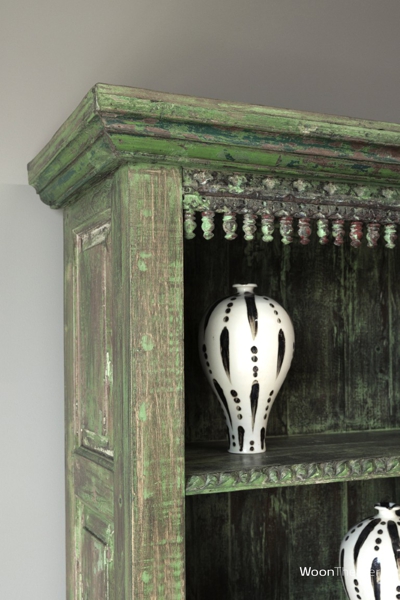 Vintage boekenkast | India