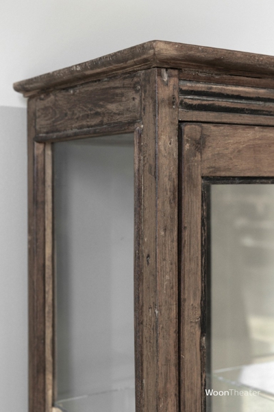 Origineel oude vitrinezuil