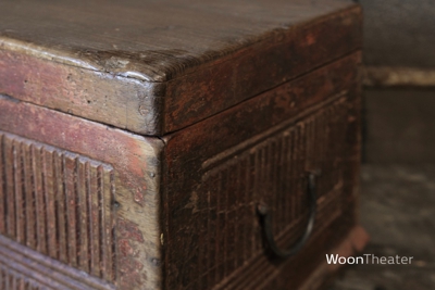 Origineel oud kistje | India