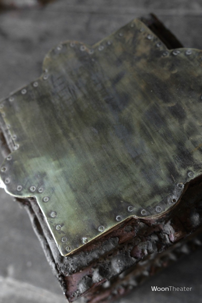 Kandelaar/plateau | oude pilaarvoet | India