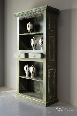 Vintage boekenkast | India