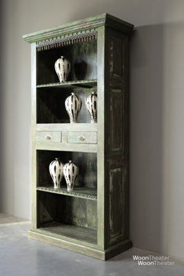 Vintage boekenkast | India