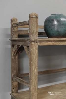 Origineel oud rekje | India