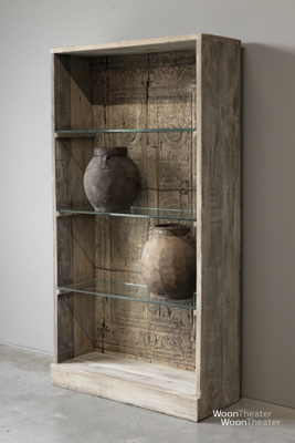 Oud boekenkastje | India