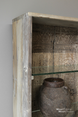 Oud boekenkastje | India