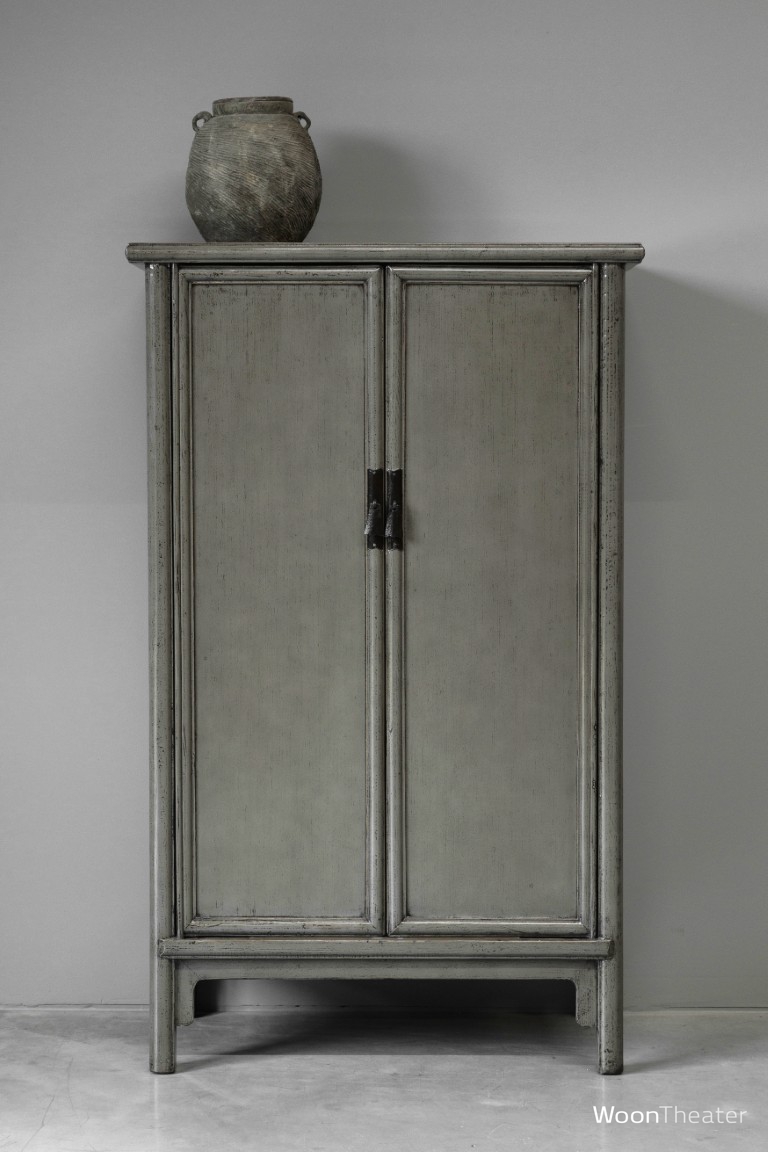 2 deurs kastje | licht bruin