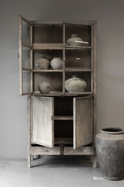 Vitrinekast oud hout | Patine