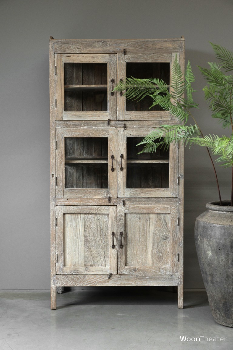 Oude vitrinekast | rustiek