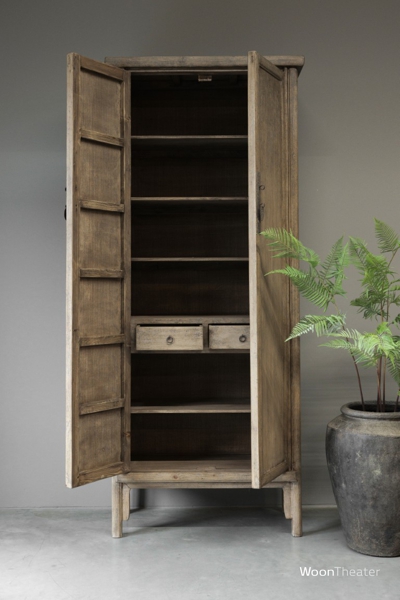 Oude dichte kast | China