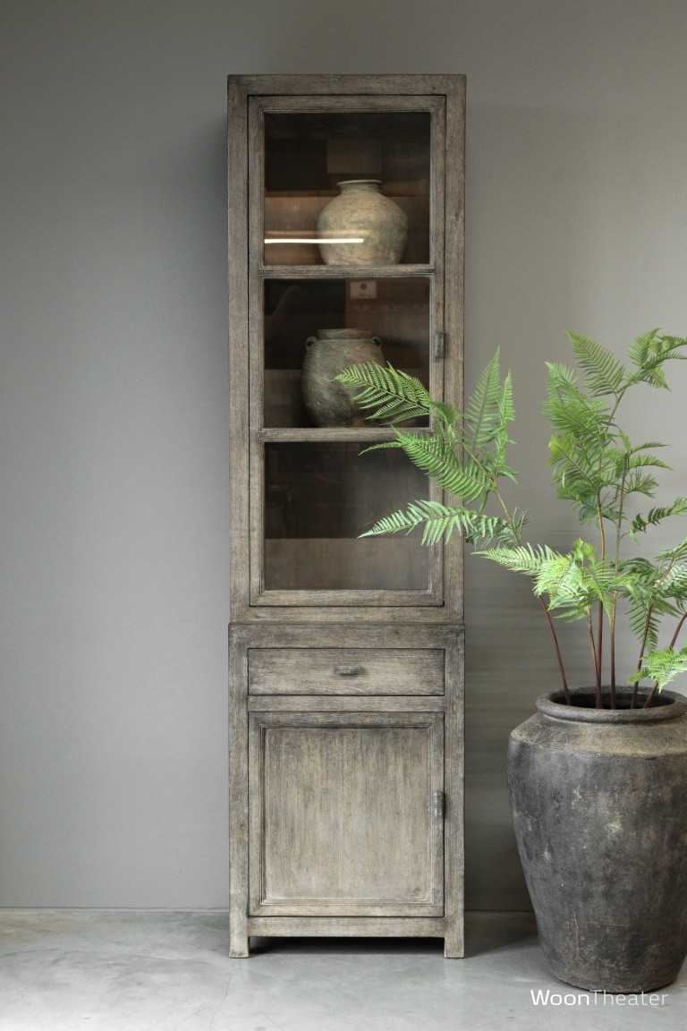 Vitrinekast | Patine links