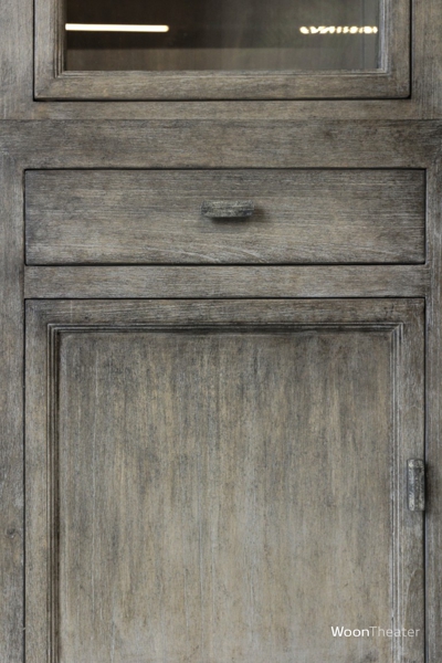 Vitrinekast | Patine links