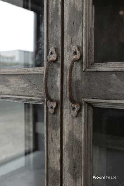 Oude vitrinekast | rustiek