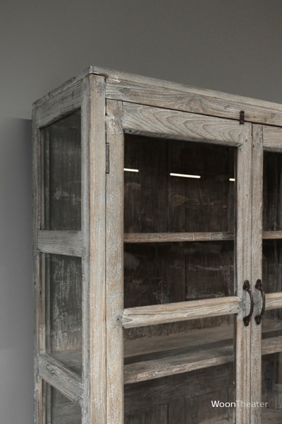 Landelijke vitrinekast