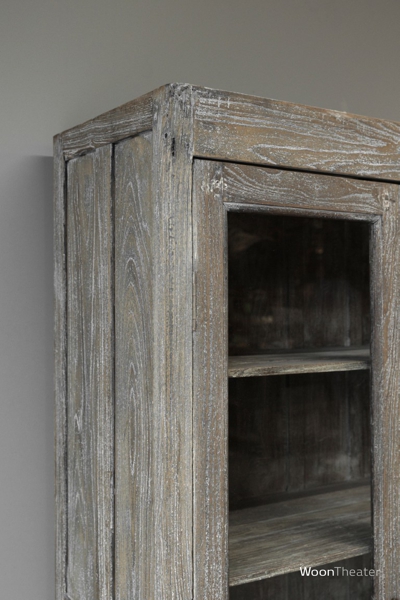 Origineel oude vitrinekast 