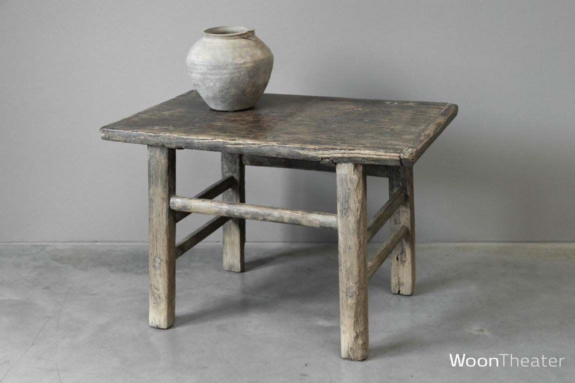 Oude bijzettafel | Landelijke stijl