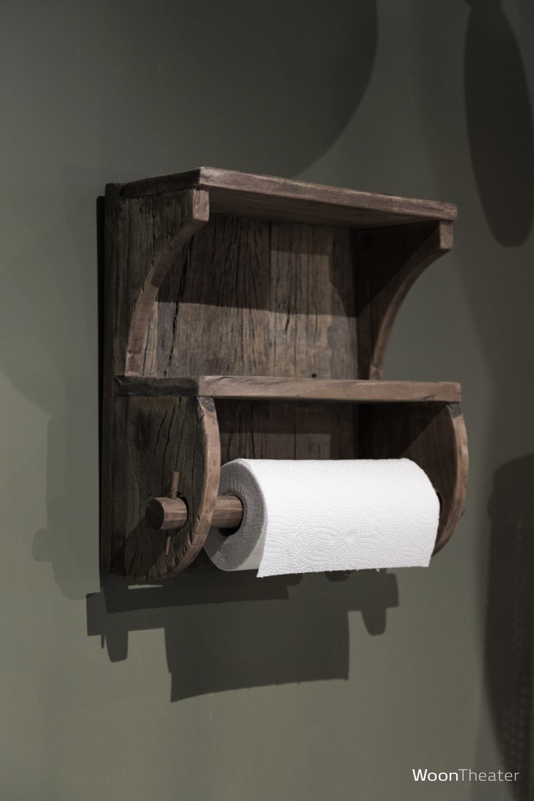 Rustieke oud houten keukenrol houder | Tobias