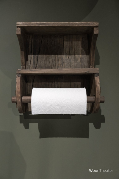 Rustieke oud houten keukenrol houder | Tobias